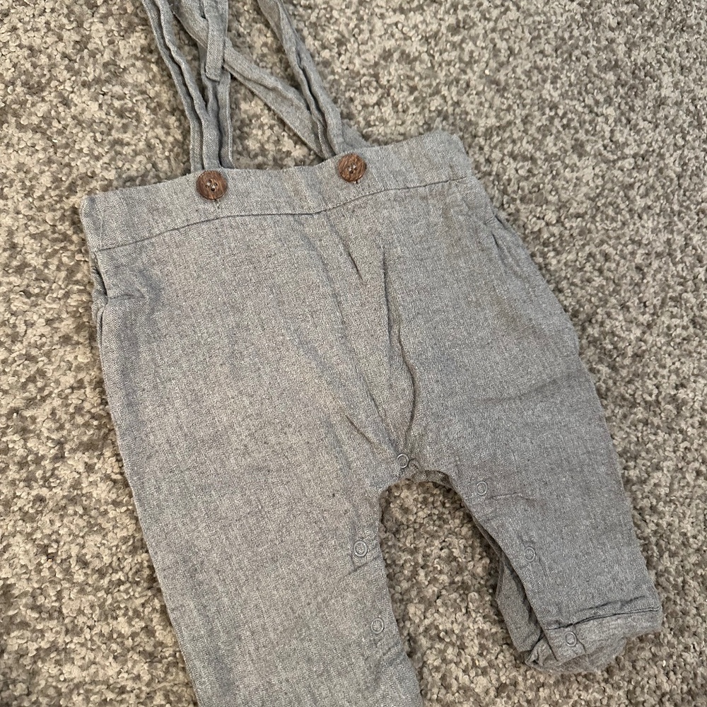 Suspender pants